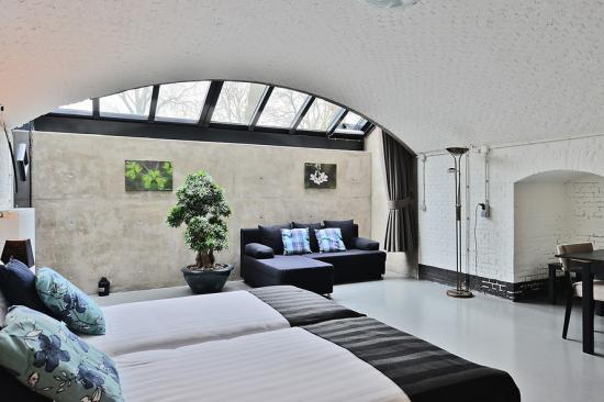 Bed and Breakfast Omroep MAX: interview met Fort Bakkerskil